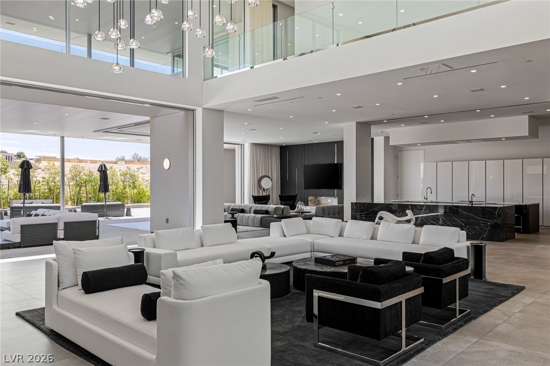 14 Magic Stone Lane Las Vegas NV 89135