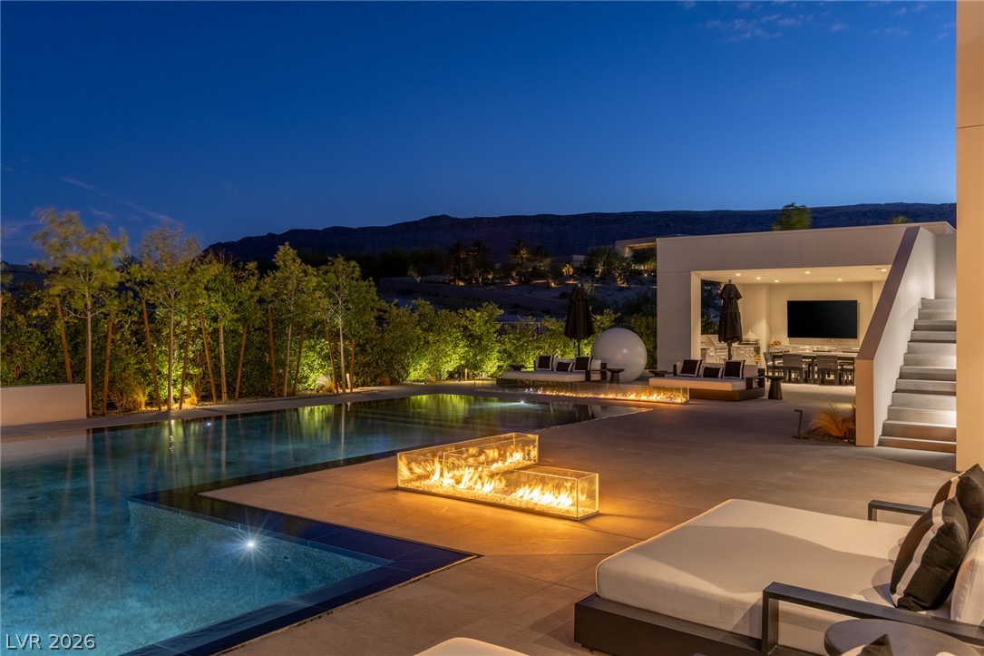 14 Magic Stone Lane Las Vegas NV 89135
