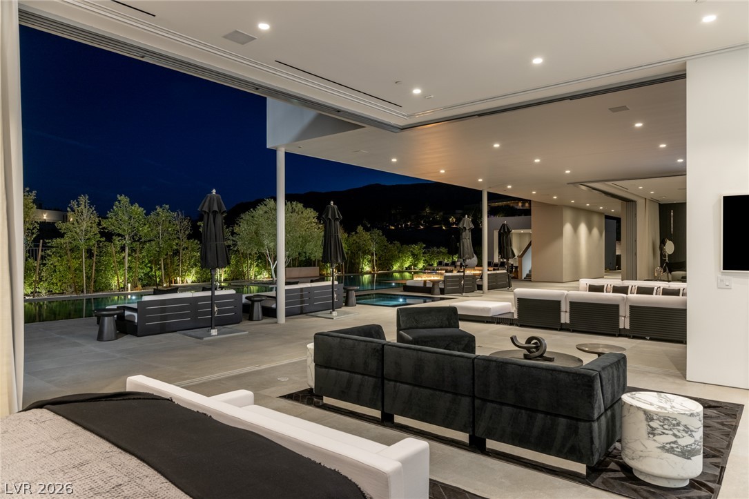 14 Magic Stone Lane Las Vegas NV 89135