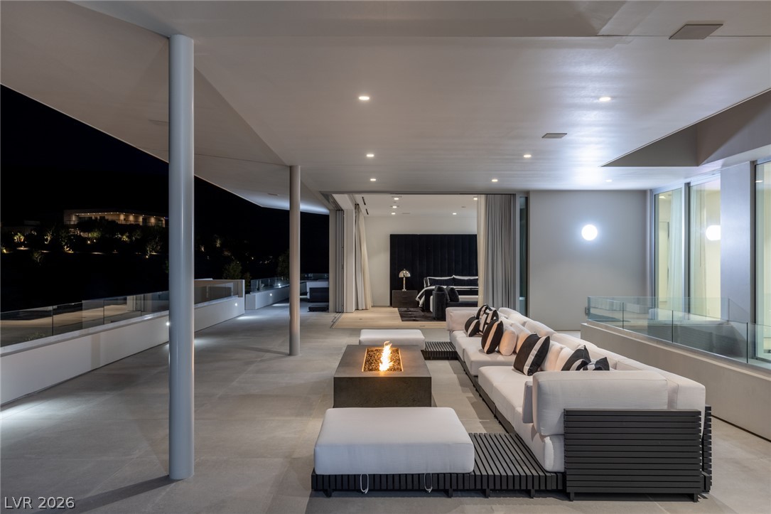14 Magic Stone Lane Las Vegas NV 89135