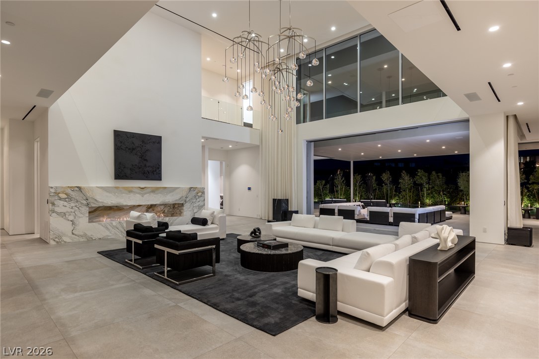 14 Magic Stone Lane Las Vegas NV 89135