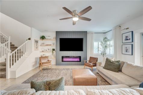 176 Kirkton Street Henderson NV 89012