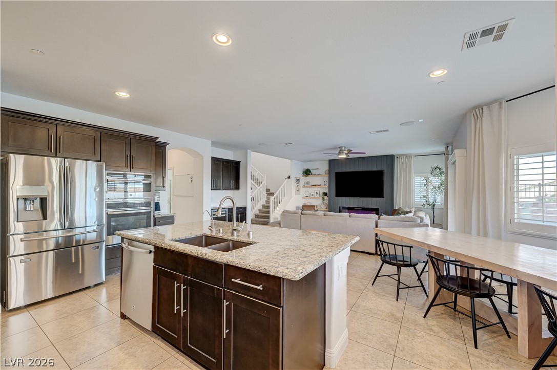 176 Kirkton Street Henderson NV 89012