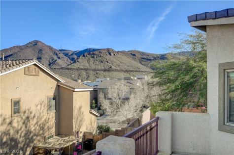 176 Kirkton Street Henderson NV 89012