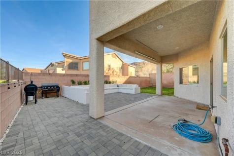 176 Kirkton Street Henderson NV 89012