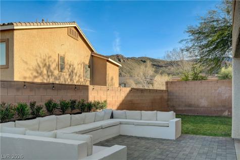176 Kirkton Street Henderson NV 89012