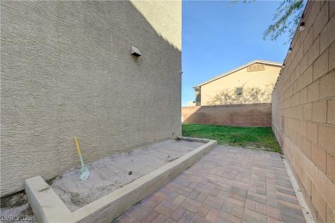 176 Kirkton Street Henderson NV 89012