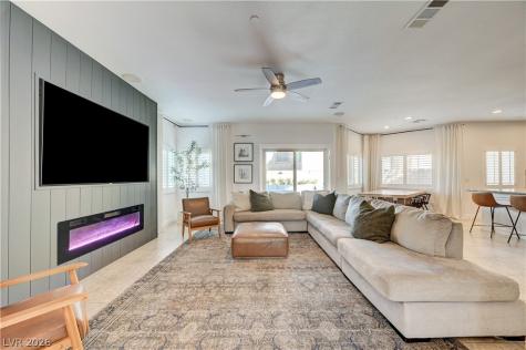 176 Kirkton Street Henderson NV 89012