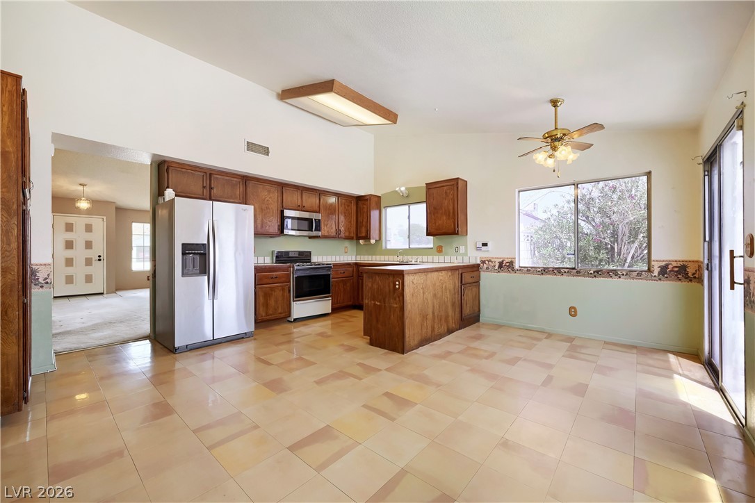 1013 Greystone Drive Las Vegas NV 89108
