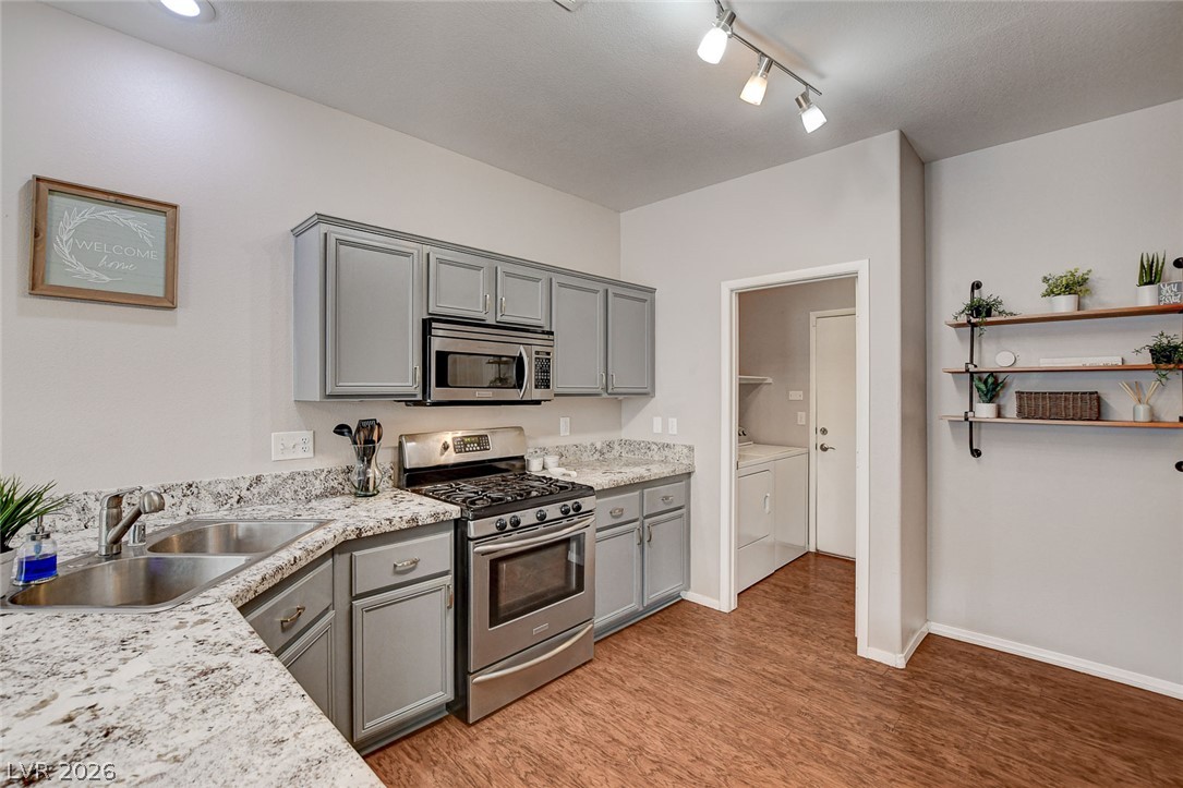 1438 Summer Glow Avenue Henderson NV 89012