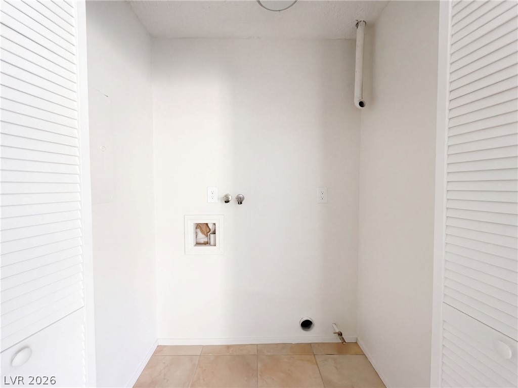 1511 Living Desert Drive B Las Vegas NV 89119