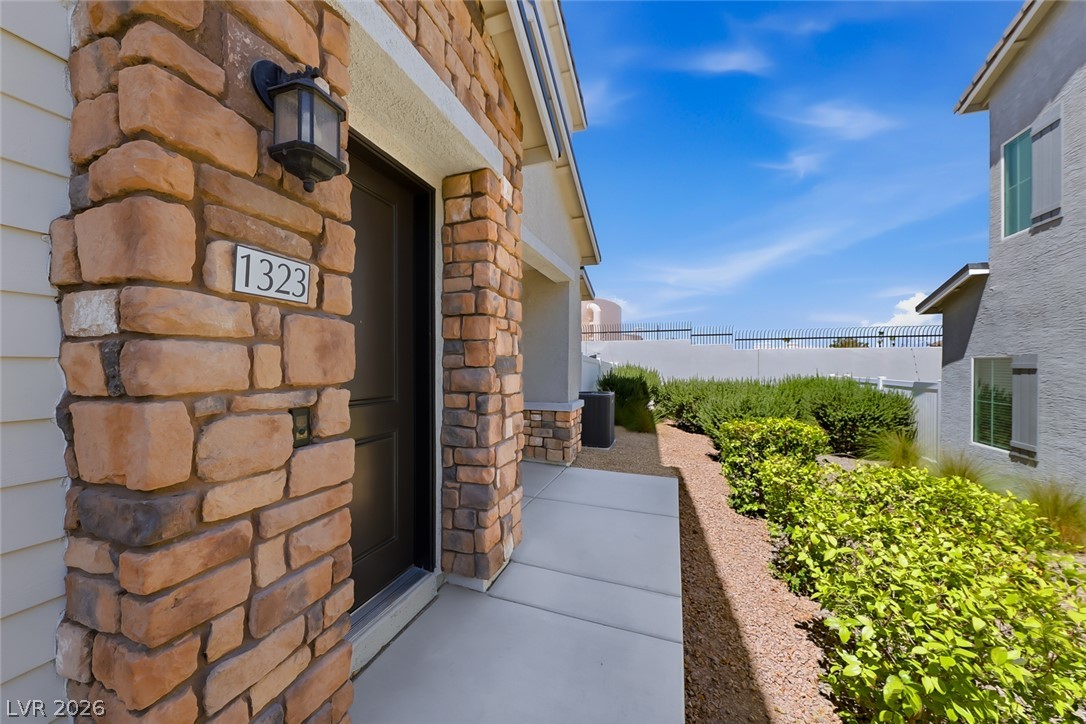 545 Thea Street 1323 Henderson NV 89052