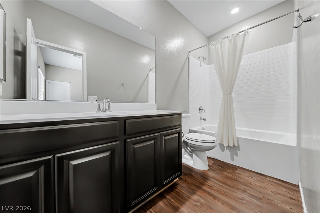 545 Thea Street 1323 Henderson NV 89052