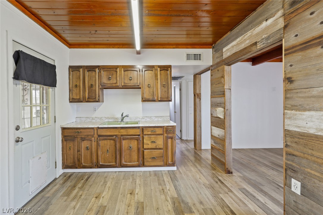 421 Stanford Street Las Vegas NV 89107