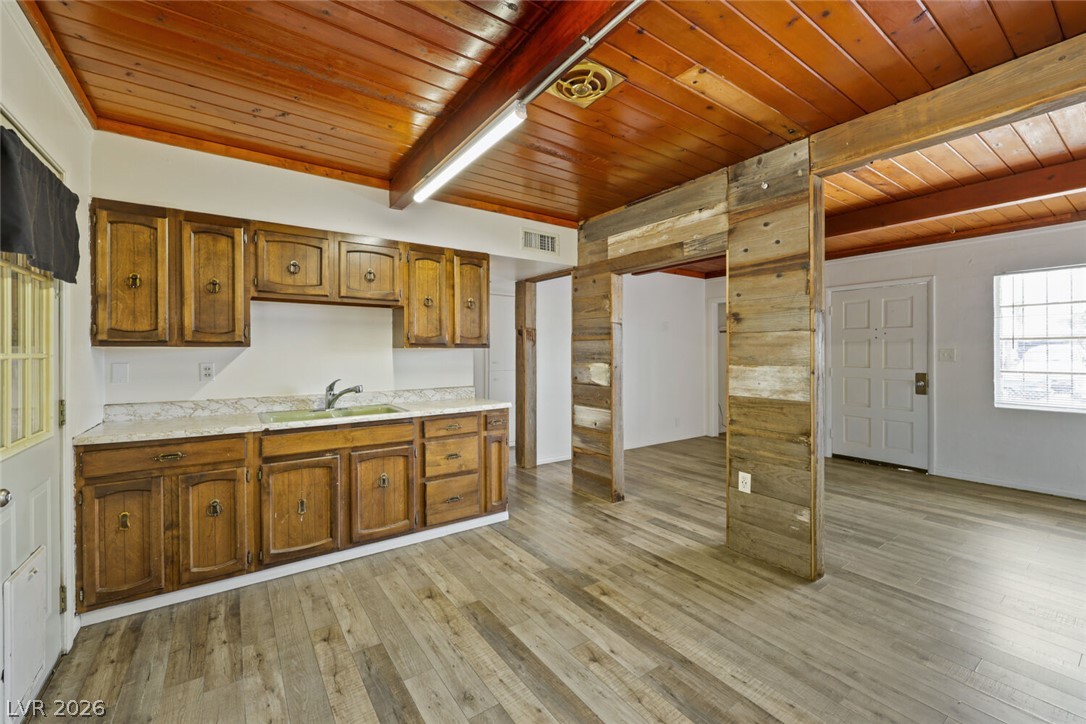 421 Stanford Street Las Vegas NV 89107