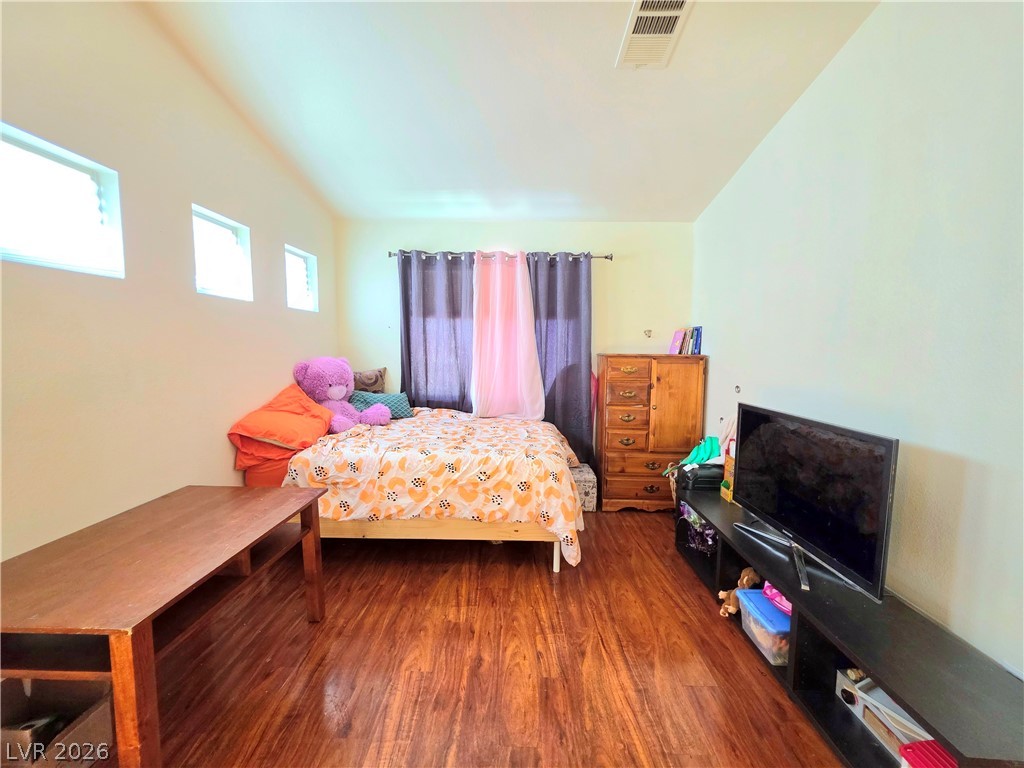 2217 Avery Drive Las Vegas NV 89108