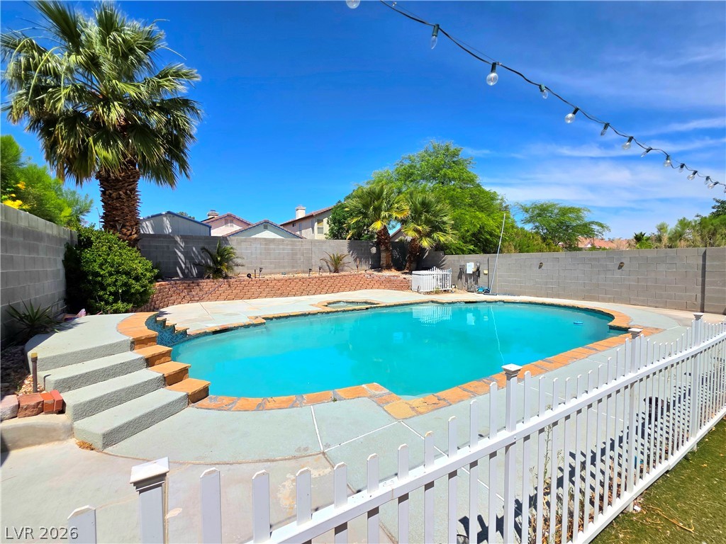 2217 Avery Drive Las Vegas NV 89108
