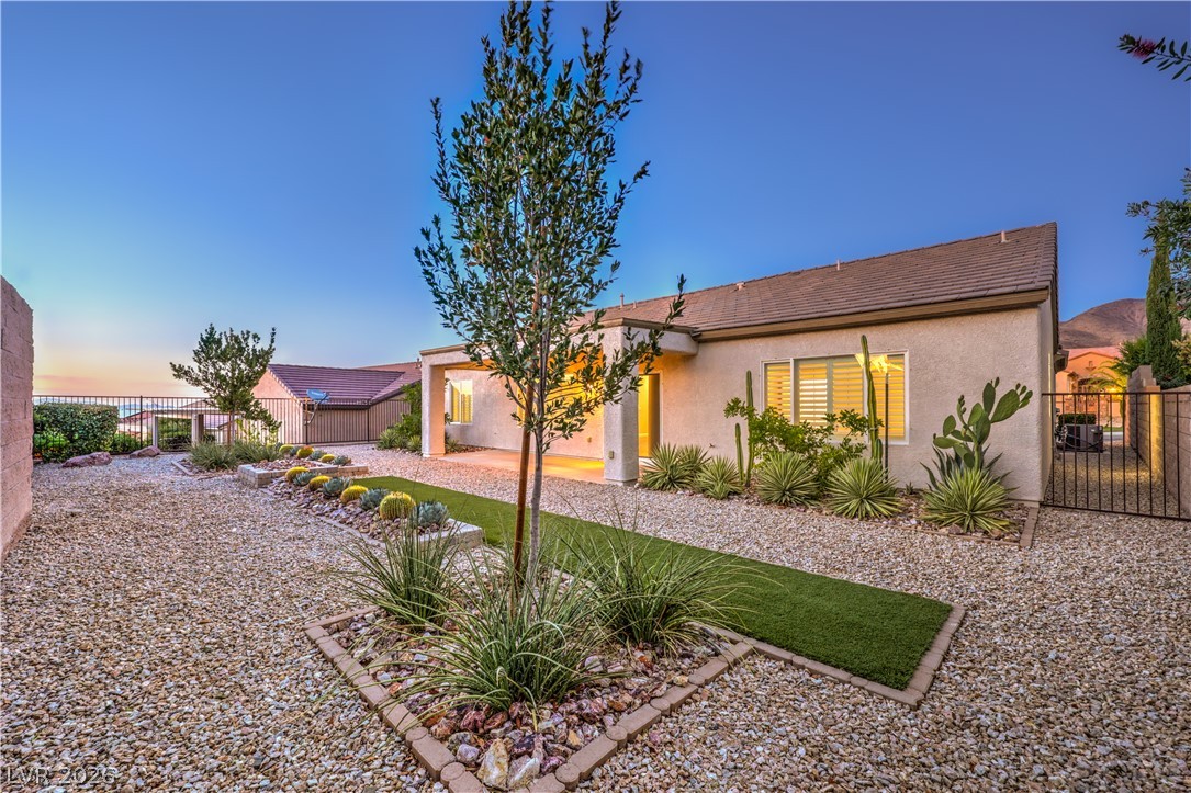 2369 Orangeburg Place Henderson NV 89044
