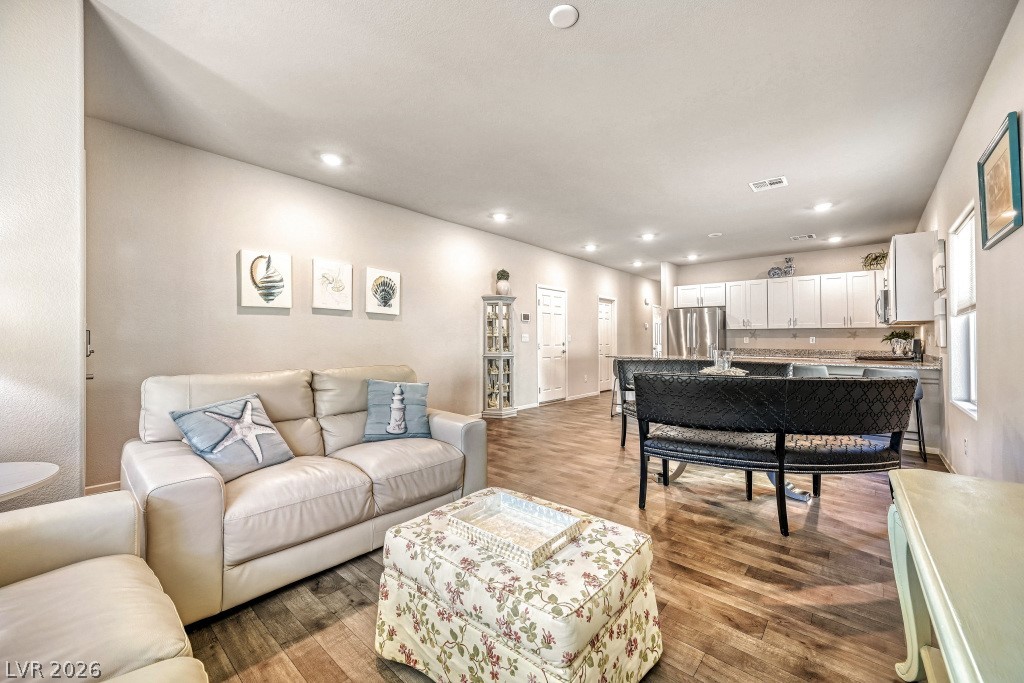 4352 Meadow Glade Avenue North Las Vegas NV 89084