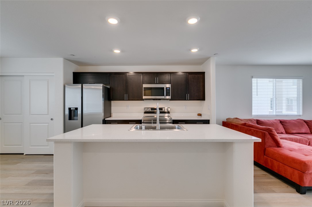 6860 Prairie Pearl Street Las Vegas NV 89148