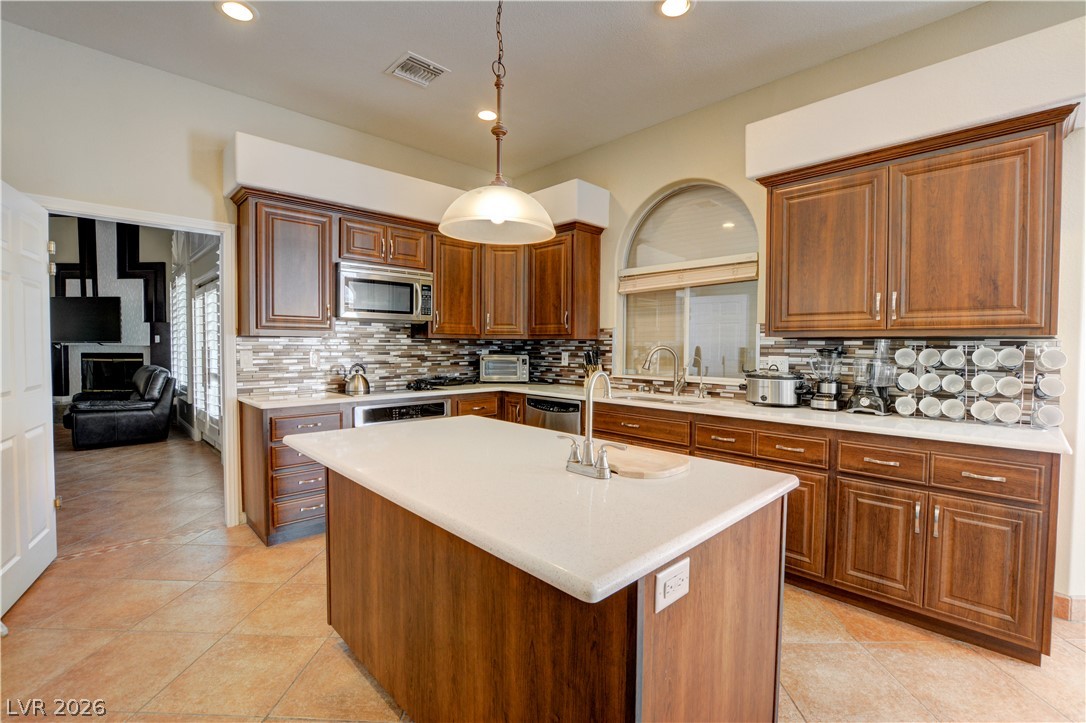 8345 Fairfield Avenue Las Vegas NV 89123