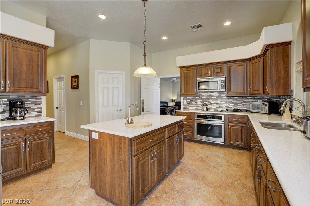 8345 Fairfield Avenue Las Vegas NV 89123