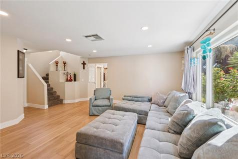 2023 Waverly Circle Henderson NV 89014