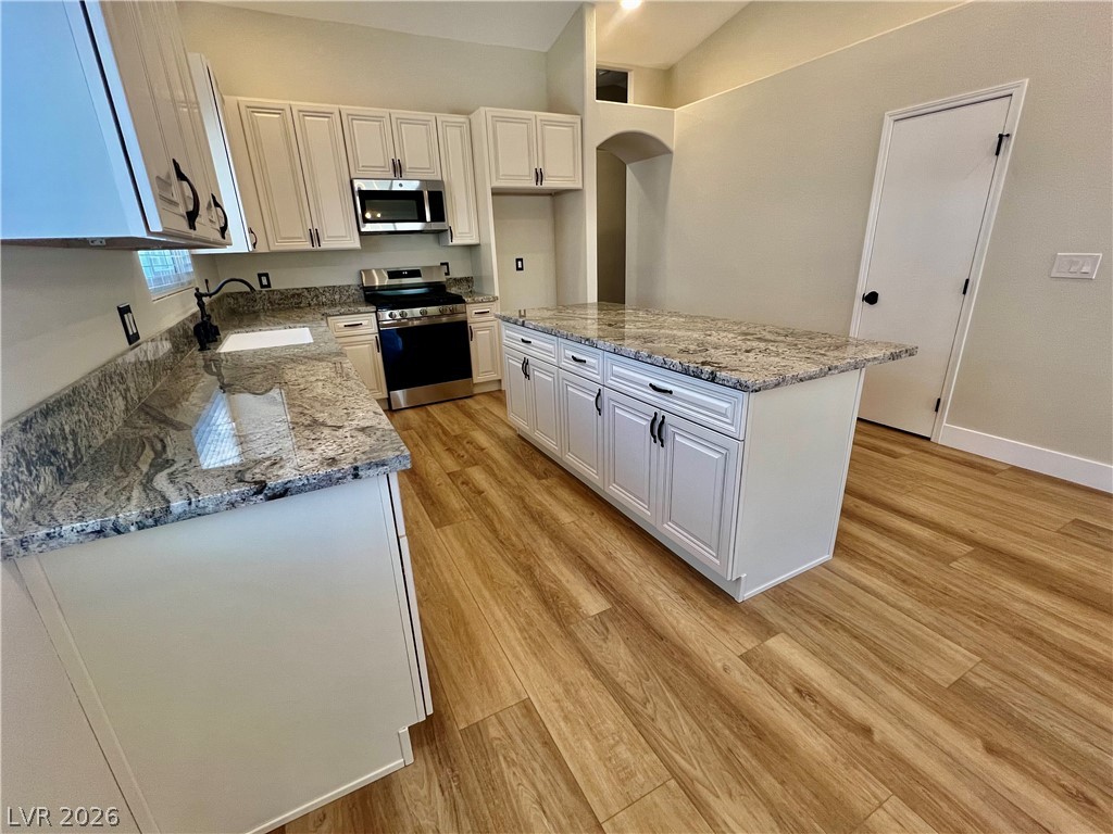 889 Cozy Valley Street Henderson NV 89015