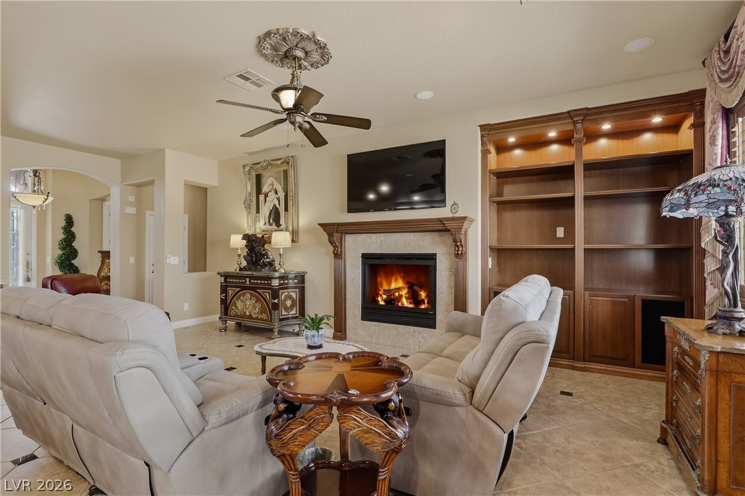 9518 Quiet Valley Avenue Las Vegas NV 89149