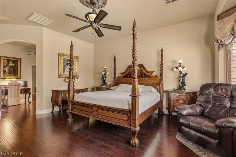 9518 Quiet Valley Avenue Las Vegas NV 89149