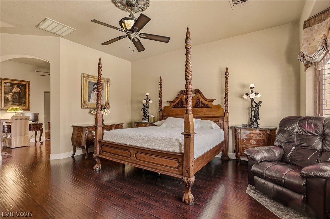 9518 Quiet Valley Avenue Las Vegas NV 89149