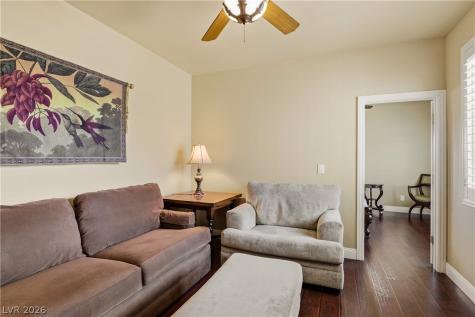 9518 Quiet Valley Avenue Las Vegas NV 89149