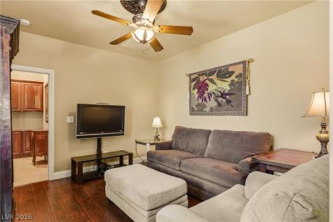 9518 Quiet Valley Avenue Las Vegas NV 89149