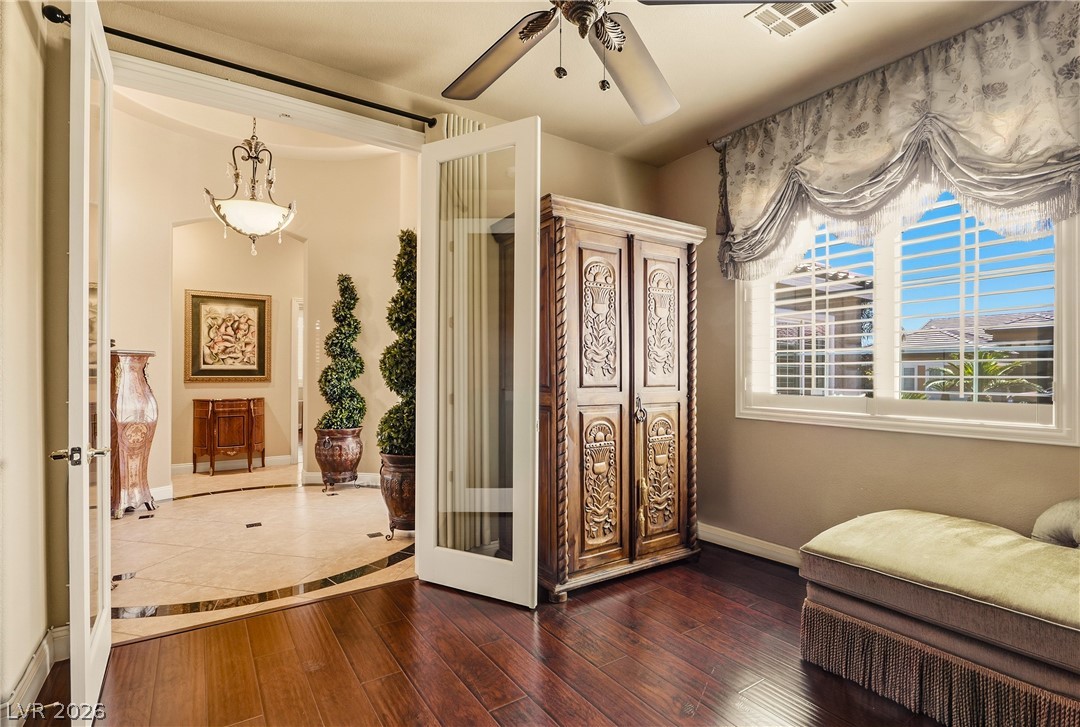 9518 Quiet Valley Avenue Las Vegas NV 89149