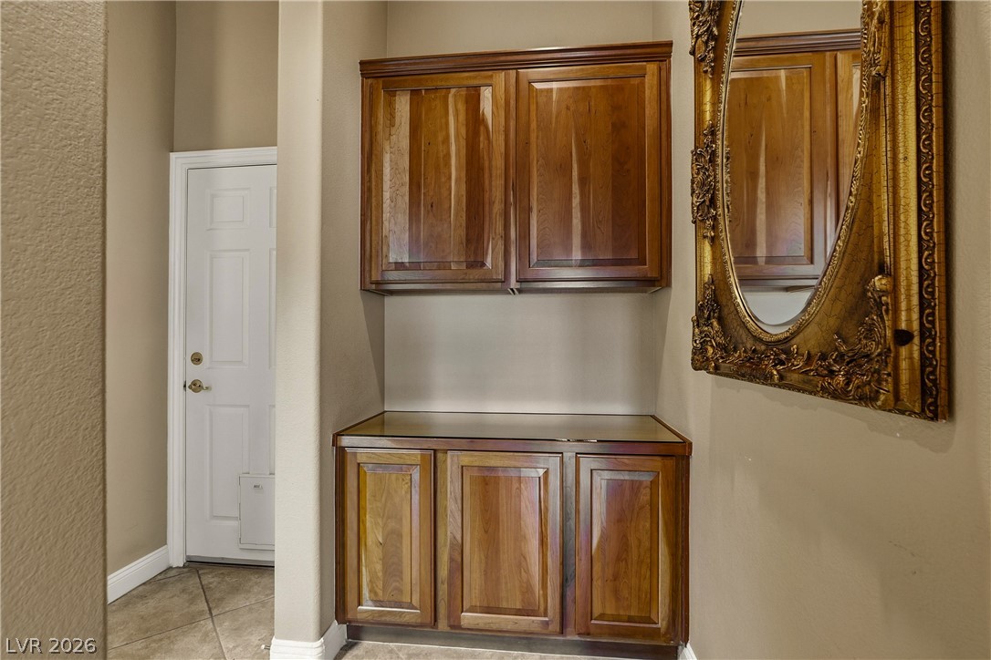 9518 Quiet Valley Avenue Las Vegas NV 89149