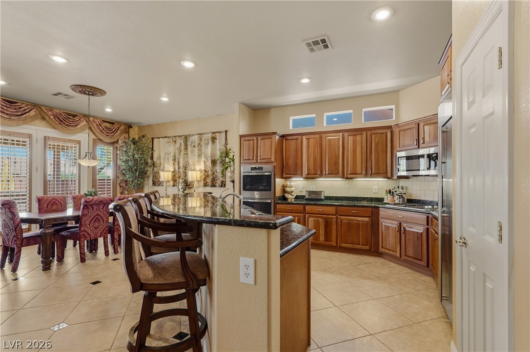 9518 Quiet Valley Avenue Las Vegas NV 89149