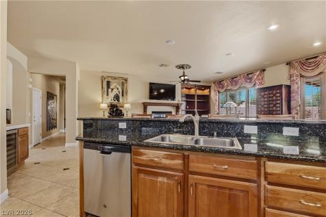 9518 Quiet Valley Avenue Las Vegas NV 89149