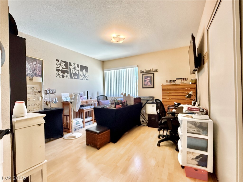 2305 Loggerhead Road Las Vegas NV 89117