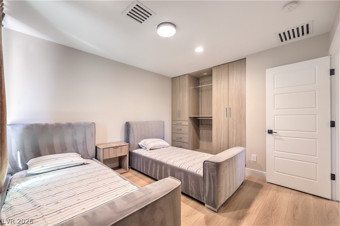 10470 Dove Meadow Way Las Vegas NV 89135