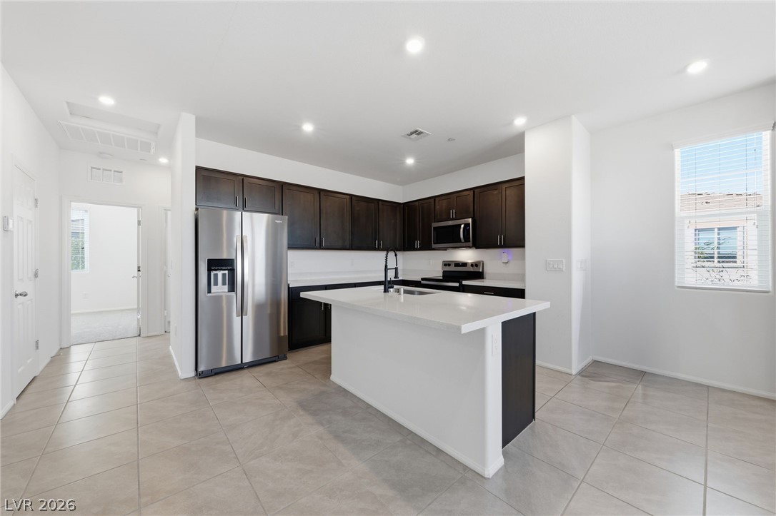 8038 Roughcut Avenue Las Vegas NV 89113