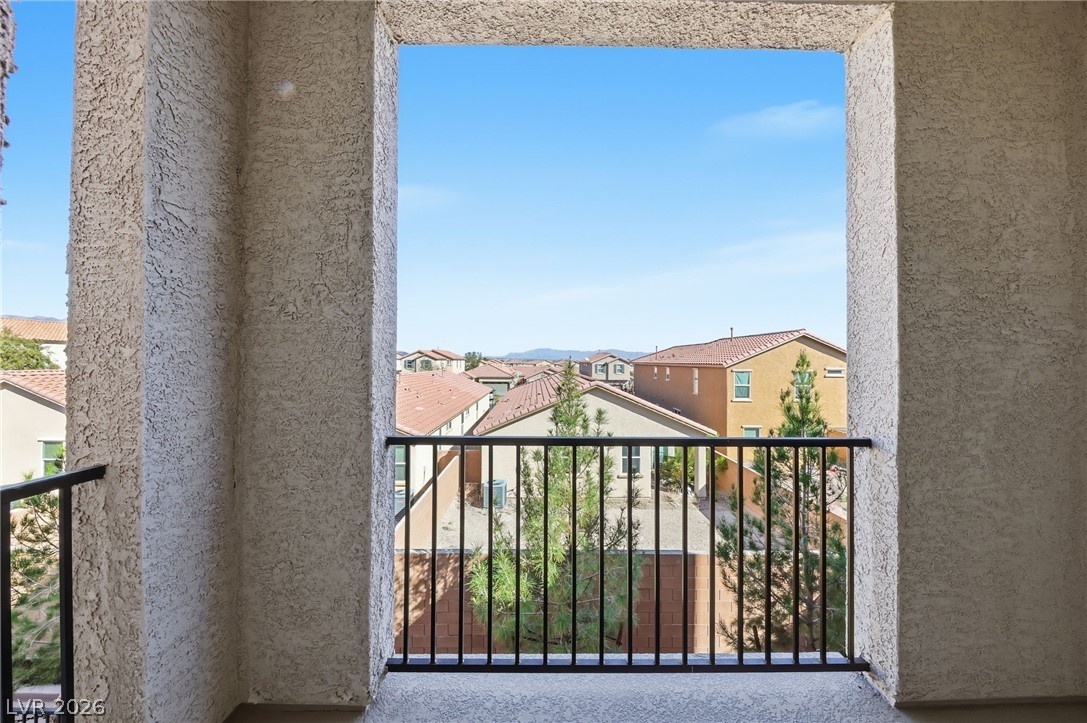 8038 Roughcut Avenue Las Vegas NV 89113