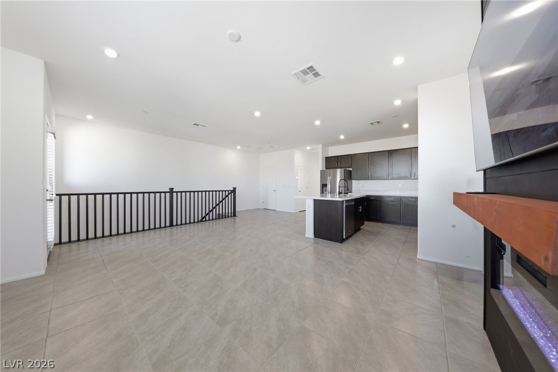 8038 Roughcut Avenue Las Vegas NV 89113