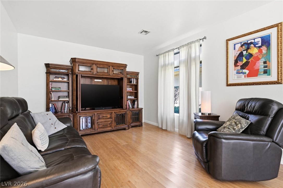 4542 Laguna Vista Street Las Vegas NV 89147