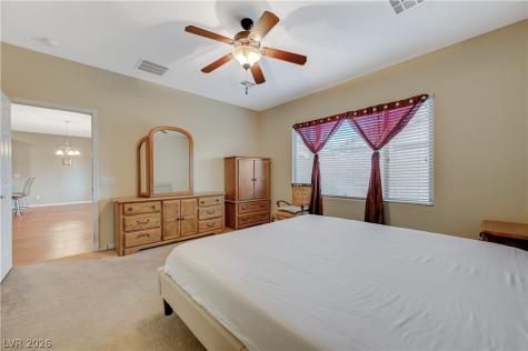 6170 Fox Creek Avenue Las Vegas NV 89122