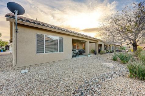 6170 Fox Creek Avenue Las Vegas NV 89122