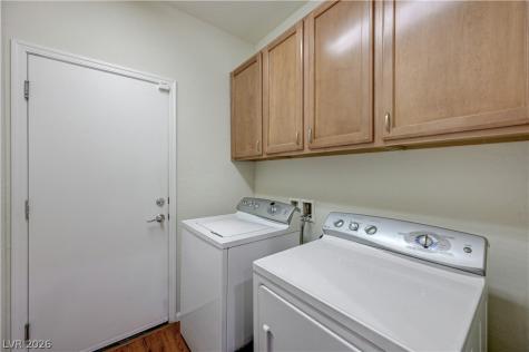 6170 Fox Creek Avenue Las Vegas NV 89122