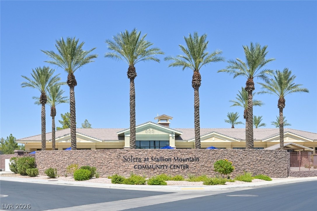 6170 Fox Creek Avenue Las Vegas NV 89122
