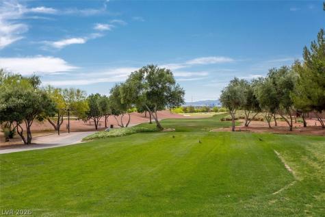 6170 Fox Creek Avenue Las Vegas NV 89122
