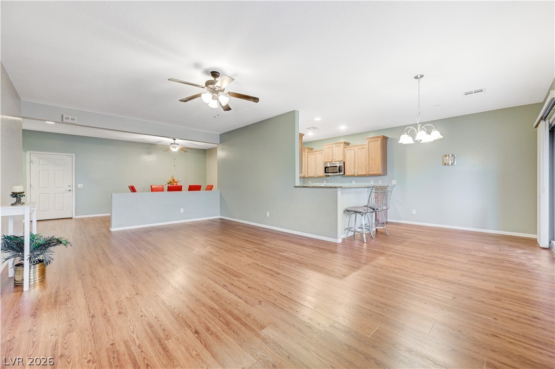 6170 Fox Creek Avenue Las Vegas NV 89122