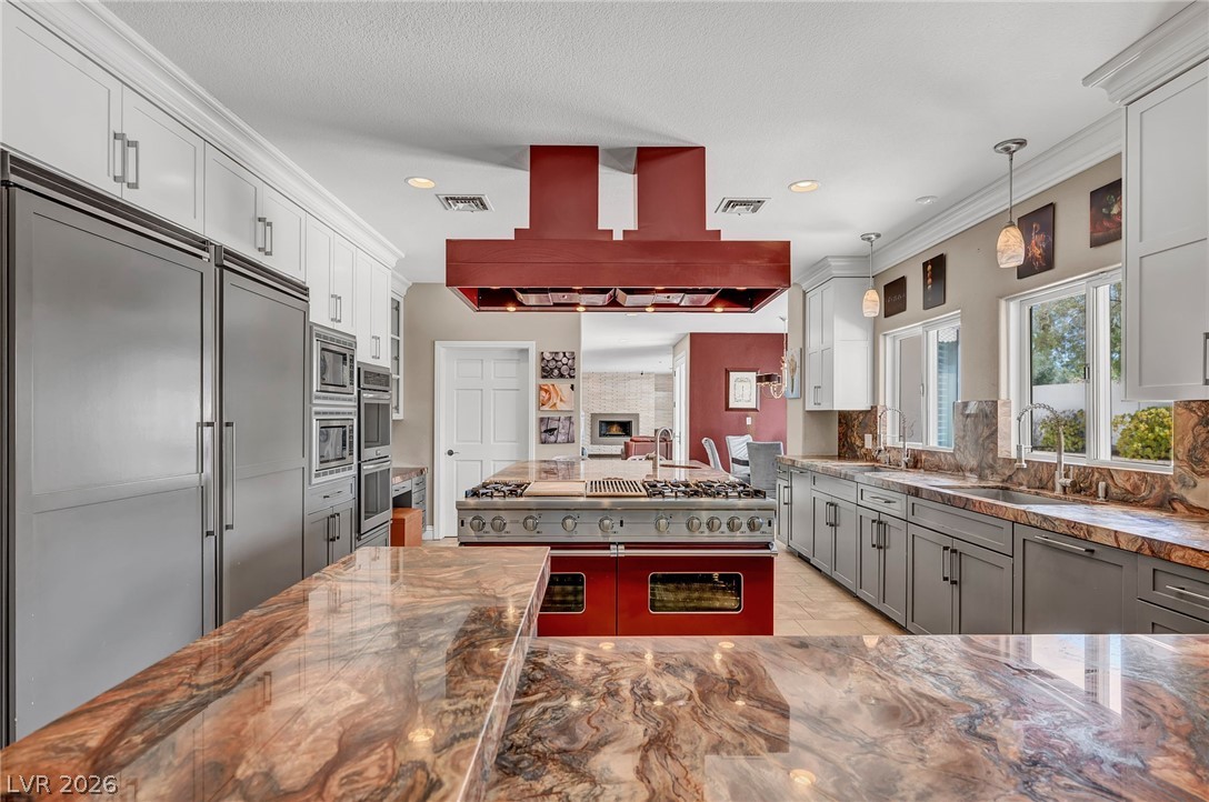 8113 Sapphire Bay Circle Las Vegas NV 89128